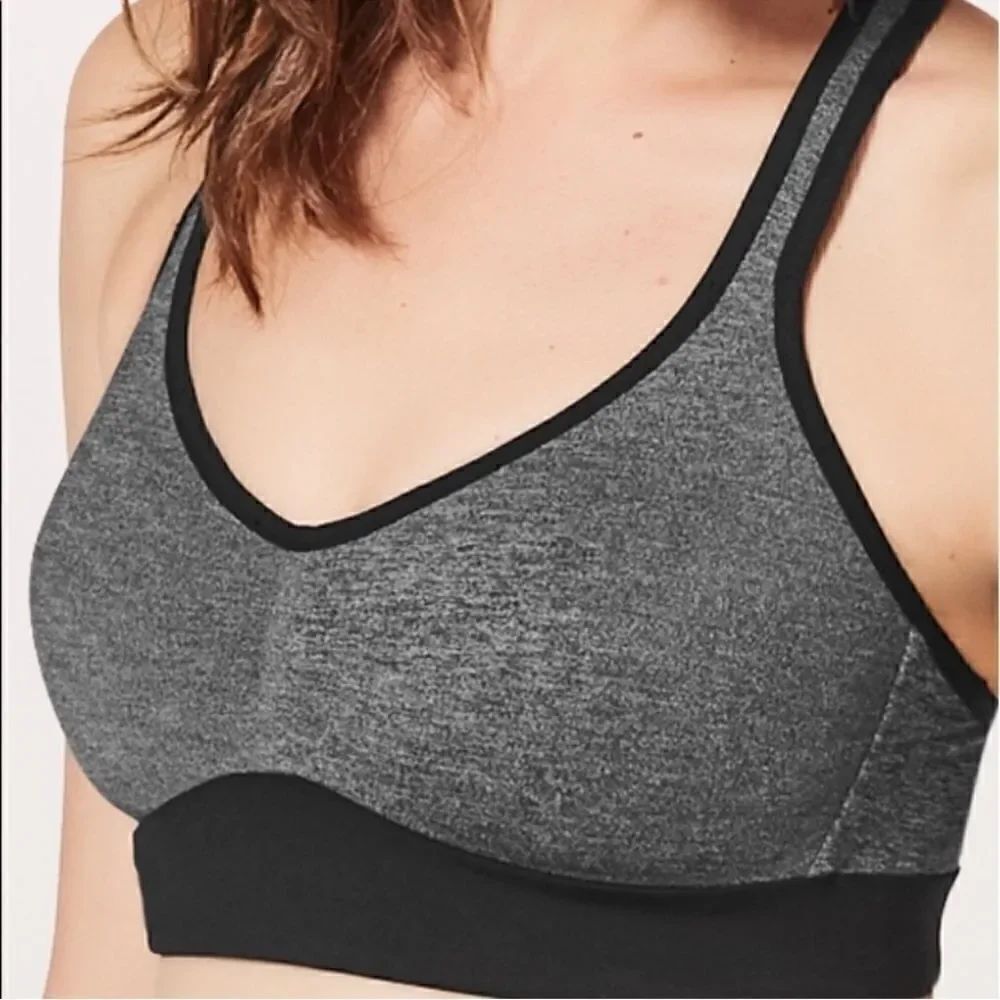 Lululemon Speed Up Grey and Black Bra Women’s 4